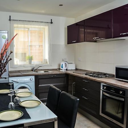 Ferienwohnung Pinewood San Ġiljan Zimmer foto