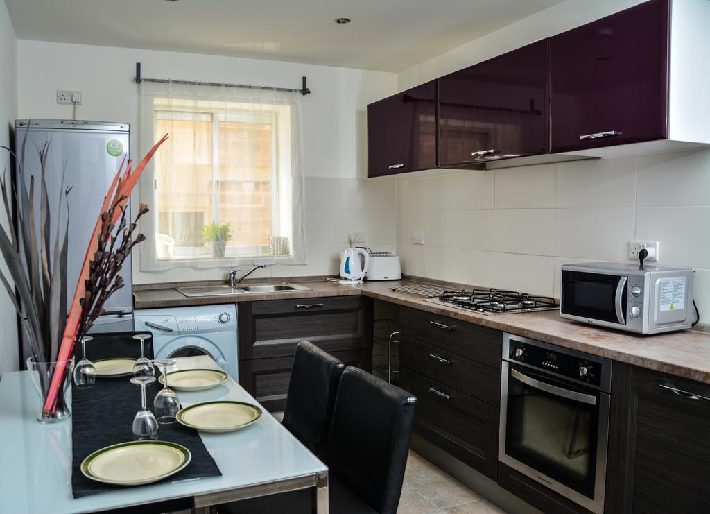 Ferienwohnung Pinewood San Ġiljan Zimmer foto